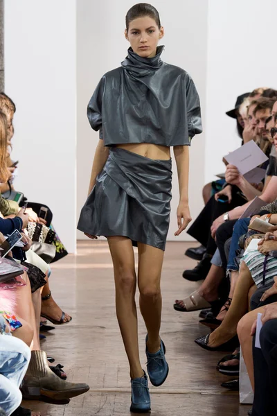 Look 31